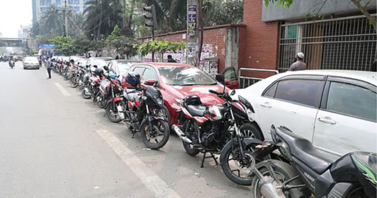 পর্যাপ্ত মজুত সত্ত্বেও কেন তেলের পাম্পে দীর্ঘ লাইন, গুজব বনাম বাস্তবতা
