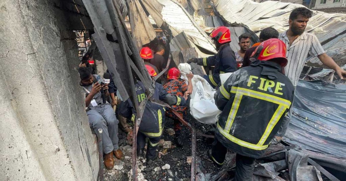 কেরানীগঞ্জে অগ্নিকাণ্ডে নিহতদের পরিবারপ্রতি ২ লাখ টাকা করে সহায়তার ঘোষণা
