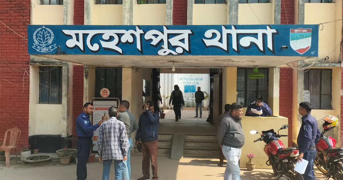 মহেশপুরে নিরপরাধ ভ্যানচালককে চোর সন্দেহে নির্মম নির্যাতন