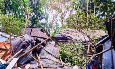 পূর্বধলায় ঝড় ও শিলাবৃষ্টিতে ঘরবাড়ি-ফসলের ব্যাপক ক্ষয়ক্ষতি