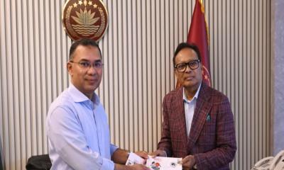 স্বাধীনতা দিবস উপলক্ষে স্মারক ডাক টিকিট উন্মোচন করলেন প্রধানমন্ত্রী