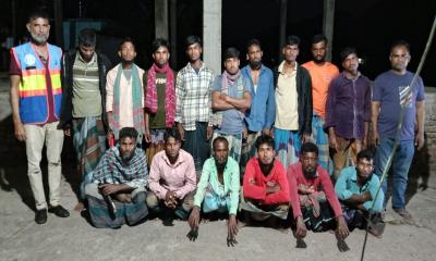 মেঘনায় ২৪ ঘণ্টার অভিযানে ৩০ জেলে আটক
