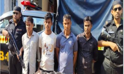 বান্দরবানে র‌্যাবের অভিযানে বিপুল পরিমাণ ইয়াবাসহ আটক ৪