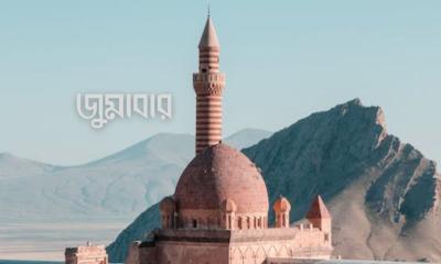 জুমার দিনের গুরুত্বপূর্ণ ৬ আমল ও ফজিলত