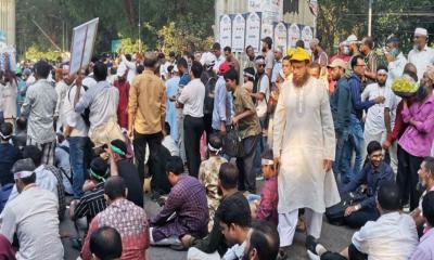 প্রাথমিক শিক্ষকদের কর্মবিরতি শুরু, ৬৫ হাজার স্কুলে ক্লাস বন্ধ