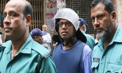 ইন্টারনেট বন্ধ নিয়ে নিজের বক্তব্যই কাঠগড়ায় দাঁড়িয়ে শুনলেন পলক
