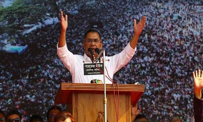 সিলেটে তারেক রহমানের নির্বাচনী জনসভায় গণজোয়ার 