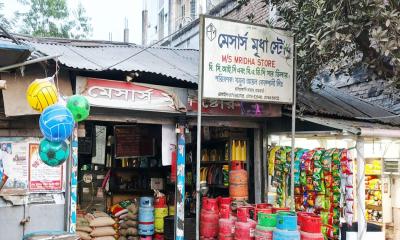 বালিয়াকান্দিতে ভ্রাম্যমাণ আদালতের অভিযান চলাকালে সাংবাদিকদের প্রকাশ্যে হুমকি