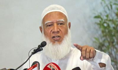 জামায়াত আমিরের প্রার্থীতা বাতিল চেয়ে ইসিতে নারী নেত্রীদের স্মারকলিপি