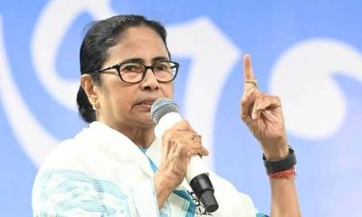 মেয়েদের রাতে বাইরে বেরোতে না দেওয়াই ভালো