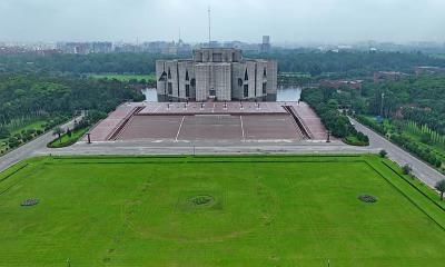 দক্ষিণ প্লাজায় ঐতিহাসিক শপথের সব প্রস্তুতি সম্পন্ন