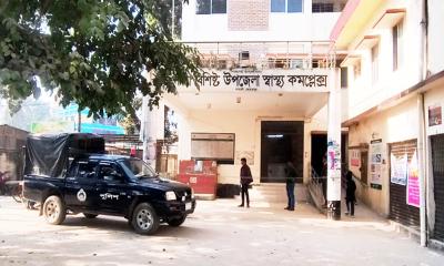 গাংনীতে ইটভাটায় বিদ্যুৎস্পৃষ্টে ট্রাক চালকের মৃত্যু, সহকারী আহত