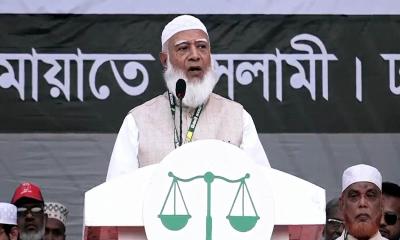 ২০০০ টাকার ফ্যামিলি কার্ডে ভোট কেনার চেষ্টা করছে একটি দল