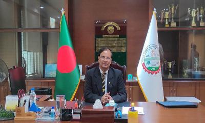 ফুল নয়, দোয়া চাইলেন যবিপ্রবির নবনিযুক্ত উপাচার্য ড. ইয়ারুল কবির