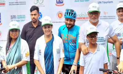টেকসই পর্যটনের জন্য প্রকৃতি রক্ষা অপরিহার্য