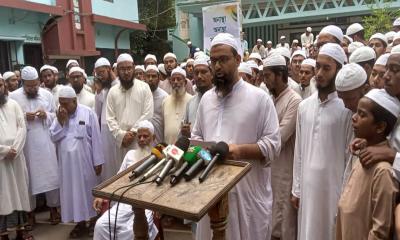 ময়মনসিংহের ডিসিকে ২৪ ঘণ্টার মধ্যে প্রত্যাহারের দাবি