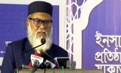 যাকাত না দেওয়া মোনাফেকির শামিল, এর মাধ্যমেই সম্ভব আদিম পেশা থেকে মুক্তি