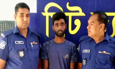 হাকিমপুরে আন্তঃজেলা কুখ্যাত ডাকাত ‘চুষনি’ গ্রেপ্তার