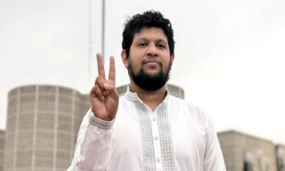 নির্বাচন করবেন না মাহফুজ আলম