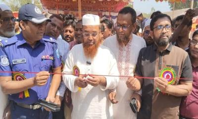 রাজারহাটে ১০ দিনব্যাপী ‘তারুণ্যের বইমেলা’ শুরু