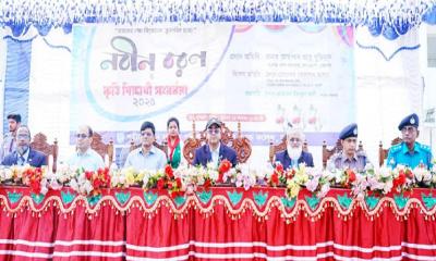 রাজশাহী পুলিশ লাইন্স স্কুলে নবীনবরণ ও কৃতি শিক্ষার্থী সংবর্ধনা অনুষ্ঠিত