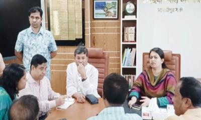 মাদারীপুর ও রাজৈর উপজেলা পরিষদের বিভিন্ন দপ্তর পরিদর্শন করলেন এমপি জাহান্দার আলী