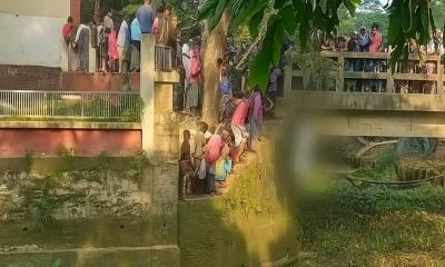 নবাবগঞ্জে ৭০ বছর বয়সী বৃদ্ধের ঝুলন্ত লাশ উদ্ধার, তদন্তে পুলিশ