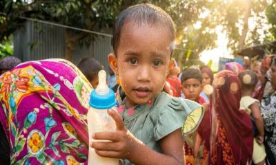 জন্মের ২১ দিনের মাথায় চলে যান মা, জনতার পিটুনিতে হারান বাবাকে