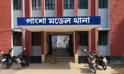 মাইক্রোবাসে তুলে সংঘবদ্ধ ধর্ষণ, গ্রেপ্তার ৩