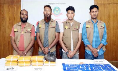 কর্ণফুলীতে ৮ কোটি টাকার হেরোইন ও ইয়াবাসহ বাসের চালক-হেলপার গ্রেপ্তার
