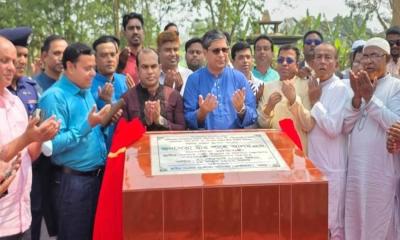 শিবগঞ্জবাসীর স্বপ্নপূরণ: ৩ কোটি টাকা ব্যয়ে আধুনিক ডাকবাংলোর ভিত্তিপ্রস্তর স্থাপন