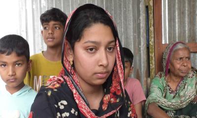 গোপালগঞ্জে বিয়ের দাবিতে প্রেমিকের বাড়িতে তরুণীর অনশন