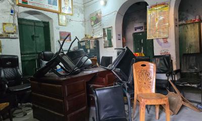 স্বতন্ত্র প্রার্থীর কার্যালয়ে হামলা, কুপিয়ে জখম ৪