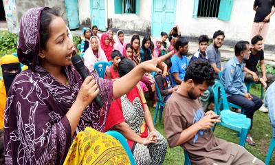 ঝালকাঠিতে জলাবদ্ধতা নিরসনে নিয়মিত বর্জ্য অপসারণের দাবি