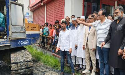 দক্ষিণ সস্তাপুরে জলাবদ্ধতা নিরসনে খাল খনন শুরু