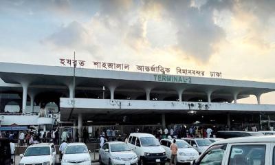 তীব্র কুয়াশায় ঢাকার ১০ ফ্লাইট নামলো কলকাতা-চট্টগ্রাম