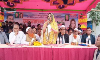 আমরা সমাজে শান্তি চাই: শামা ওবায়েদ
