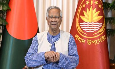 ১৭ বছরের নীরবতার জবাব দিতে নির্ভয়ে ভোটকেন্দ্রে যান