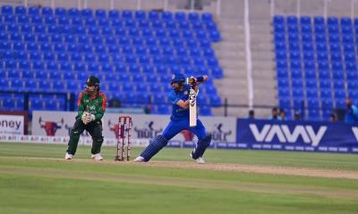 বাংলাদেশকে ২৯৪ রানের টার্গেট দিল আফগানিস্তান