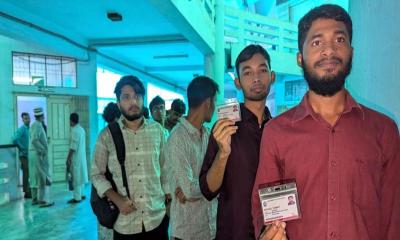 চাকসুতে চলছে ভোটগ্রহণ, উৎসবমুখর চবি