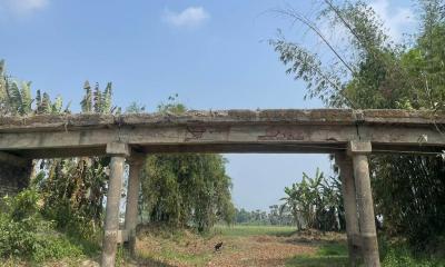সেতু নয় যেন মরণ ফাঁদ, এক যুগেও হয়নি মেরামত 