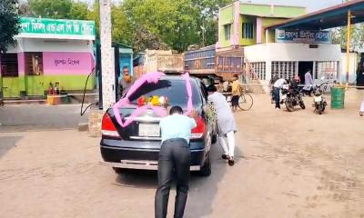 রাজবাড়ীর পাম্প গুলোতে তেল সরবরাহ বন্ধ, ভোগান্তিতে কর্মস্থলে ফেরা মানুষ 