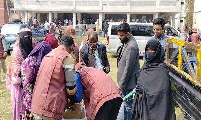 পলাশের ৯১টি কেন্দ্রে পাঠানো হচ্ছে ব্যালট ও নির্বাচনী সরঞ্জাম