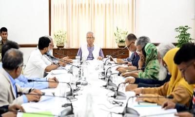 জুলাই সনদ ও গণভোট নিয়ে বৈঠকে উপদেষ্টা পরিষদ