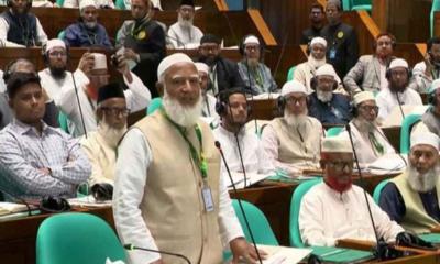 পর্যাপ্ত আলোচনা ছাড়াই বিল পাস করা হচ্ছে