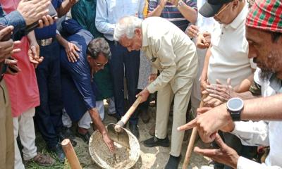বোয়ালমারীতে খাল খননের উদ্বোধন করলেন সংস্কৃতিমন্ত্রী
