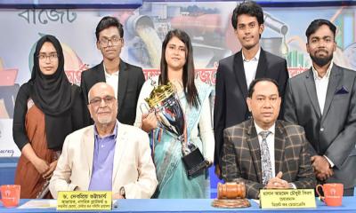 জ্বালানি ও অর্থনৈতিক সংস্কার নিয়ে দেবপ্রিয় ভট্টাচার্যের কড়া সমালোচনা 