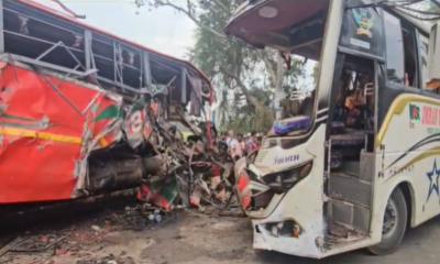 মাদারীপুরে দুই বাসের মুখোমুখি সংঘর্ষে নিহত ২, আহত অন্তত ১৩
