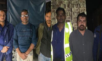 পাবনায় আ.লীগ কার্যালয়ে পতাকা উত্তোলন ও বিক্ষোভের ঘটনায় গ্রেপ্তার ২