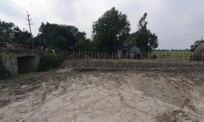 সরকারি জমি দখল করে খাল ভরাট, দুর্ভোগে গ্রামবাসী